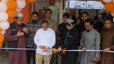 Almaz Fried Chicken Hadir di Tegal Bawa Cita Rasa Timur Tengah dan Misi Kemanusiaan untuk Palestina