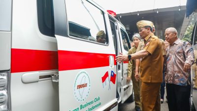 Dukung Layanan Kesehatan Desa, Pebisnis Taiwan Hibahkan Dua Mobil Speling untuk 3,9 Juta Warga Jateng