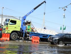 Kementerian PU Perkuat Langkah Pemprov Jateng dengan Concrete Barrier, Lancarkan Lalu Lintas Sayung