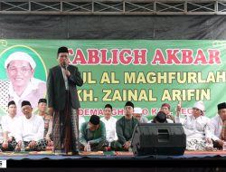 Puluhan Pedagang Kebanjiran Berkah di Haul ke-34 KH Zaenal Arifin Demangharjo Tegal