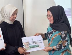 Utusan Khusus Kemenko PM Sambangi Korban Bencana Sirampog Beri Bantuan