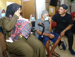 Gubernur Ahmad Luthfi Tinjau Layanan Speling dan Serahkan Bantuan Keuangan di Brebes