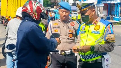 Propam Polres Tegal Kota, Awasi Petugas Tilang Pengendara