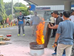 Pelatihan Gabungan Tanggap Darurat BRI, Simulasi Kebakaran di Kantor Cabang Tegal
