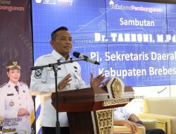 Pj Sekda Mendorong Kontraktor Lokal Membangun Brebes