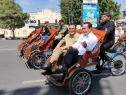 Presiden Prabowo Berikan 25 Becak Listrik di Kota Tegal