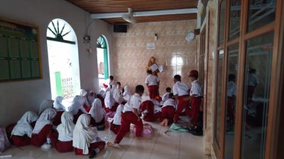 Gercep, Pemkab Brebes Alokasikan Rp 400 Juta Rehab SDN Karangbale 01