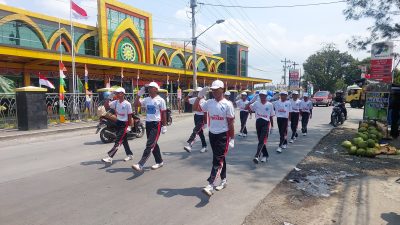 122 Regu Gerak Jalan Semarakkan HUT ke-80 RI di Bumiayu Brebes 