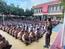 Ratusan Siswa SMK BP Adiwerna Tegal di Kumpulkan di Lapangan, Dilarang Ikut Demo Solidaritas Ojol