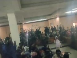 Demo di Brebes Anarkis, Gedung DPRD Brebes Dibakar Massa