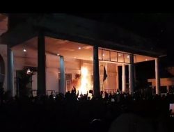 Demo Solidaritas Ojol di Kota Tegal Ricuh, Gedung DPRD Diamuk Massa