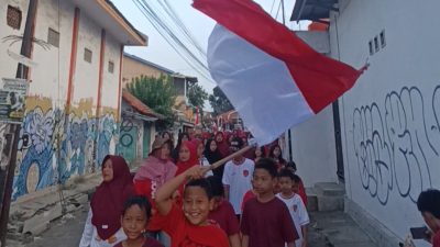 Merah Putih Berkibar di Jalan Santai Warga RT 08 Kauman Brebes