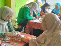 Tim Penerima Hibah DPPM Universitas Bhamada Slawi Tangani Kesehatan Mental Lansia