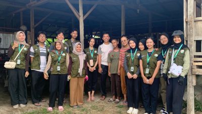 Mahasiswa KKN-T 28 Undip Ubah Urine Domba jadi Pupuk Organik Cair