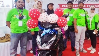Jalan Sehat “Mlaku Bareng Ati Seneng” di Paguyangan, Warga Kedungbanteng Dapat Motor