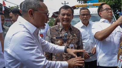 Ahmad Luthfi dan Zulkifli Hasan Tinjau Koperasi Kelurahan Merah Putih Gedawang Semarang yang Capai Omzet Rp 48 Juta dalam Waktu 1,5 Bulan