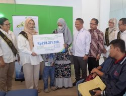 BPJS Ketenagakerjaan Tegal Serahkan Santunan Rp 228 Juta ke Ahli Waris Pekerja di Hari Pelanggan Nasional