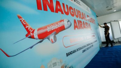 Janji Politik Ahmad Luthfi Terwujud, Penerbangan Perdana Internasional Malaysia–Semarang Penuh Penumpang