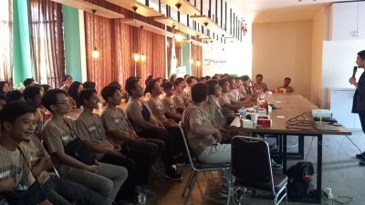 Membangun Komunikasi yang Baik, Kunci Sukses Pelaku Usaha