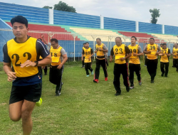 Ratusan Polisi di Tegal Jalani Tes Fisik untuk Tingkatkan Kesiapan Tugas