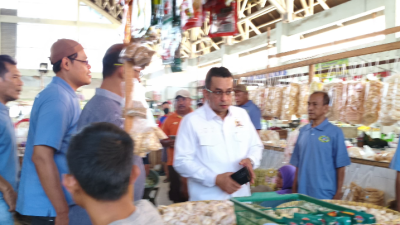 Pasar Tradisional Lesu, Rizal Bawazier Dengarkan Aspirasi Pedagang 
