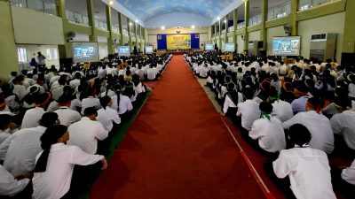 Larang Pelonco, Ajak Mahasiswa Baru Menuju Unggul dan Berkarakter