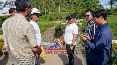 Bupati Ischak Cek Lokasi Jembatan Kalierang, Ini Penjelasannya