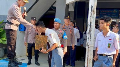 Gelar Apel di Sekolah, Wakapolres Tegal Kota Ingatkan Siswa Bijak Gunakan Medsos
