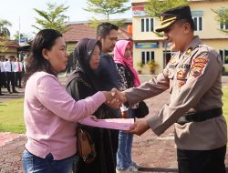 Polres Tegal Kota Bantu Modal Usaha Pedagang Kecil Terdampak Aksi Demo Anarkis
