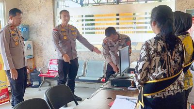 Layani Masyarakat, Polisi Dilarang Merokok