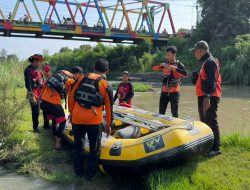 Buat Konten Loncat dari Atas Jembatan, Dua Orang Tenggelam di Sungai Gung