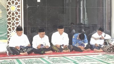 Meriahkan Hari Santri, Pegawai Kemenag dan Pemkab Batang Ikuti Ngaji Bandongan 