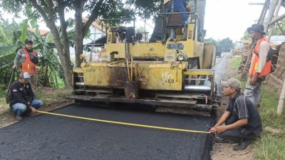 Lebih Cepat, Pengaspalan Jalan Bedug-Grobog Kulon Selesai 100 Persen