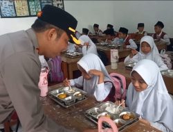 SPPG Polres Tegal Salurkan 2.692 Paket MBG Ke Tujuh Sekolah 