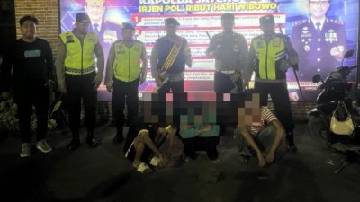 Polisi Amankan Empat Orang Terduga Gangster Saat Gelar Patroli Skala Besar