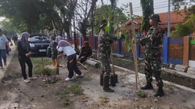 Kodim 0711/Pemalang dan Pemda Bersinergi Tanam Pohon di Jalan Gatot Subroto