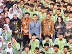 Wapres Gibran-Gubernur Ahmad Luthfi Cek Langsung MBG di Salatiga