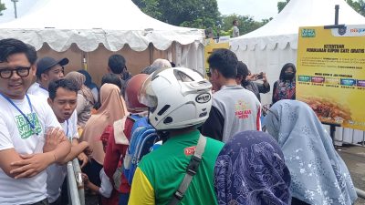 Dalam Sekejap Ribuan Kupon Sate Gratis Ludes