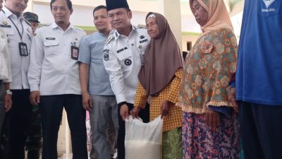 Pemkab Tegal Salurkan 7,8 Ton Cadangan Beras Pemerintah
