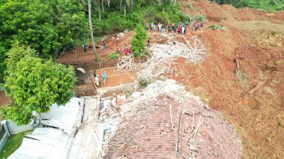 20 Warga Masih Belum Ditemukan, BPBD Jateng Intensifkan Pencarian Korban Longsor Cilacap