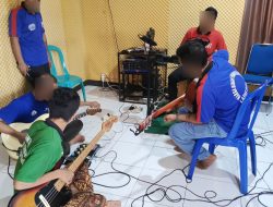 Asah Kreativitas, Warga Binaan Lapas Batang Ikuti Latihan Musik  