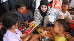 Ning Nawal Beri Perhatian Anak Korban Banjir Pati
